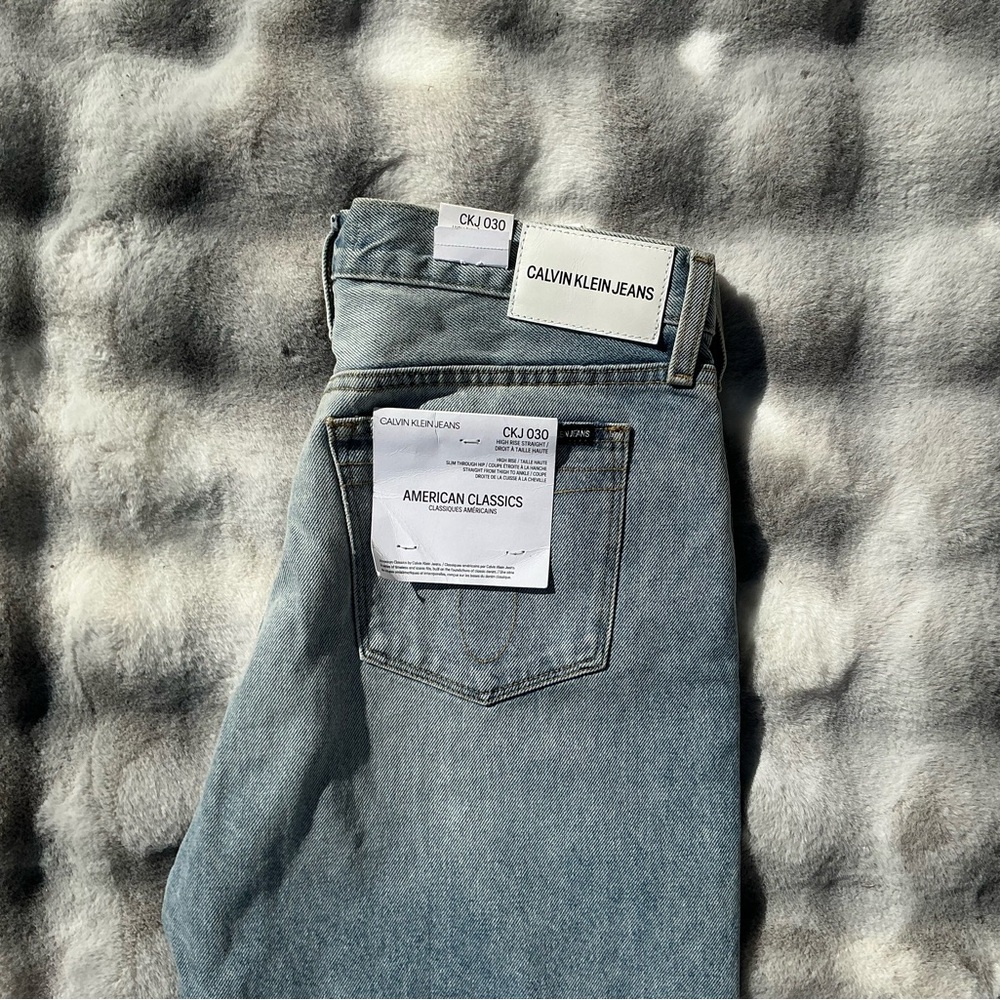 Calvin Klein Jeans Light Blue🐝